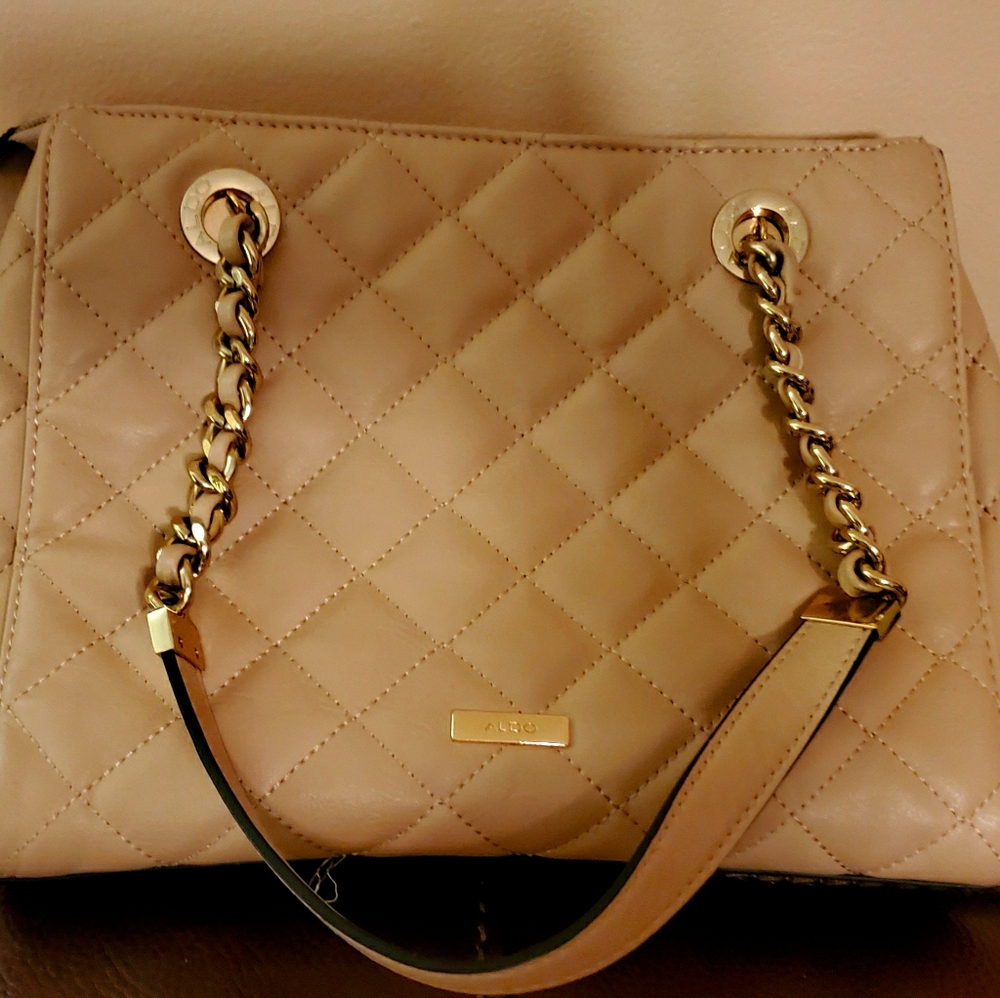 Ladies handbag